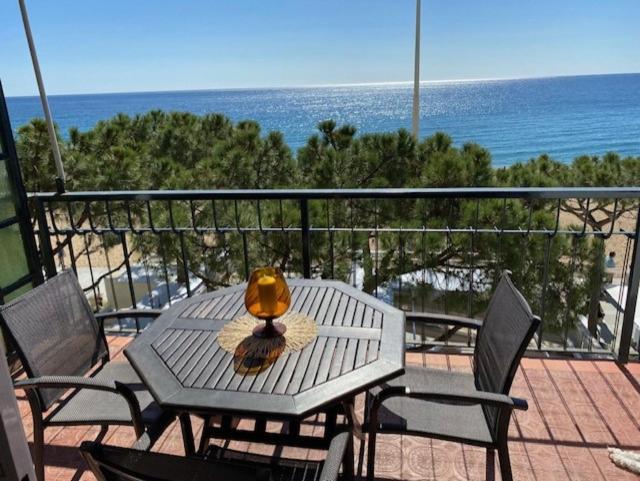 Encantador Piso En Primera Linea De Mar Platja d'Aro Eksteriør bilde